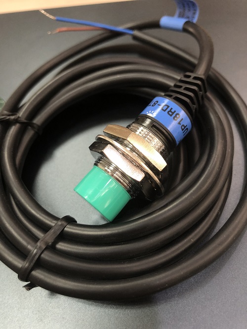 Cảm biến từ Hanyoung UP-18RD8TA